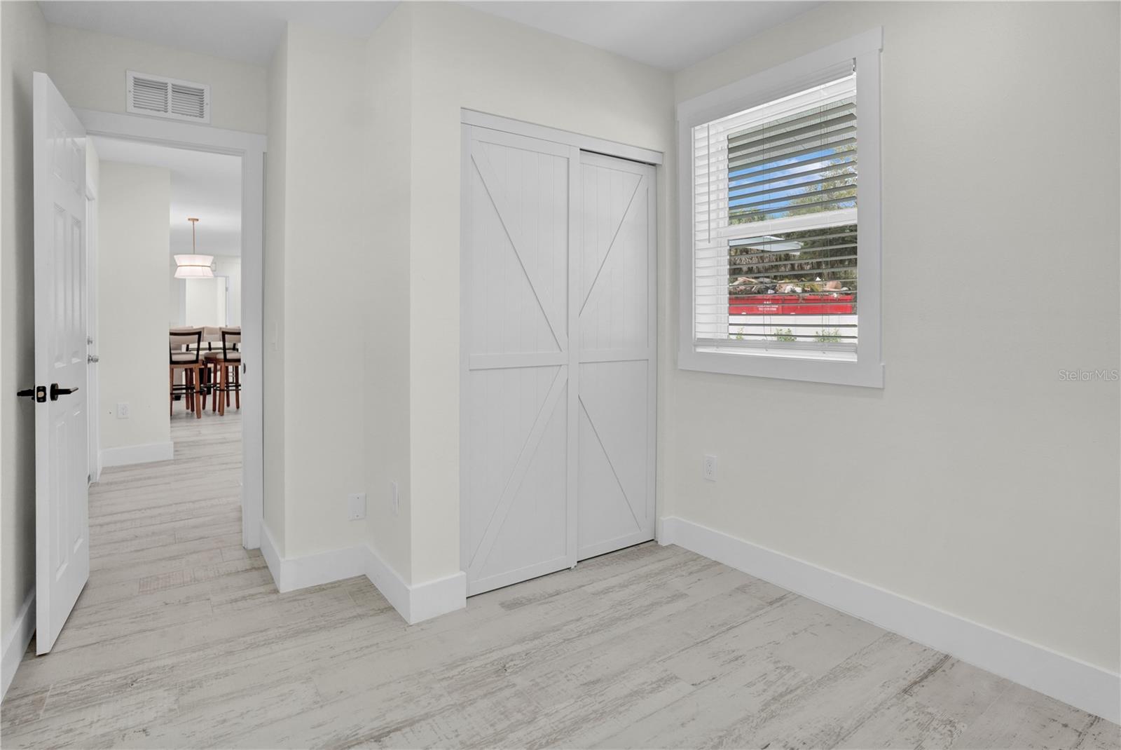 3724 9TH AVE W