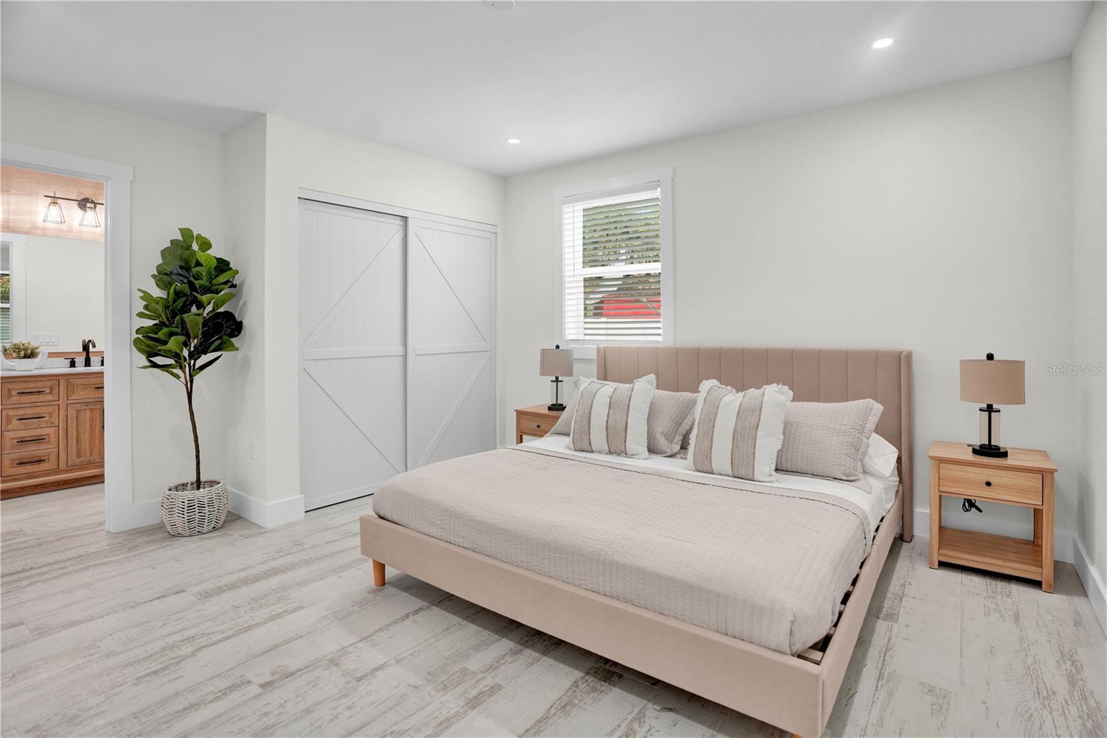 3724 9TH AVE W