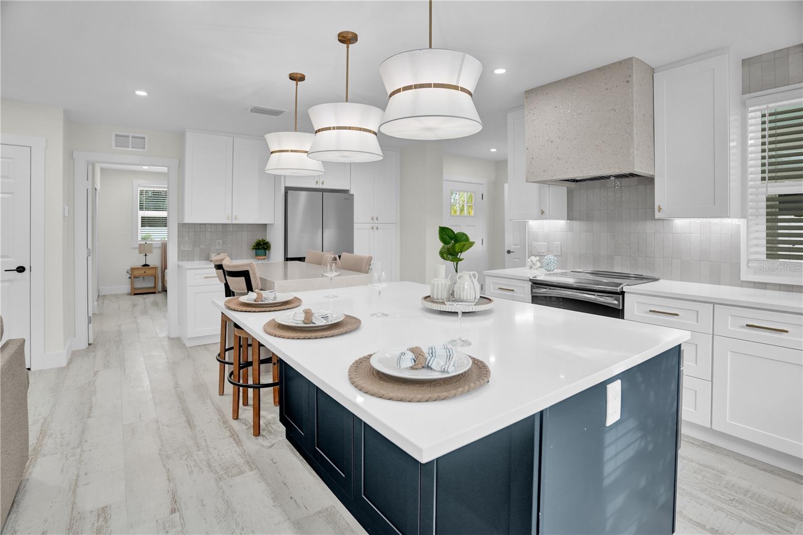 3724 9TH AVE W