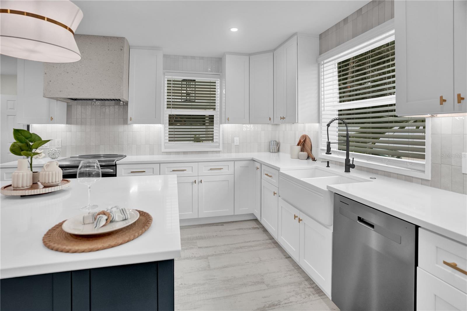 3724 9TH AVE W