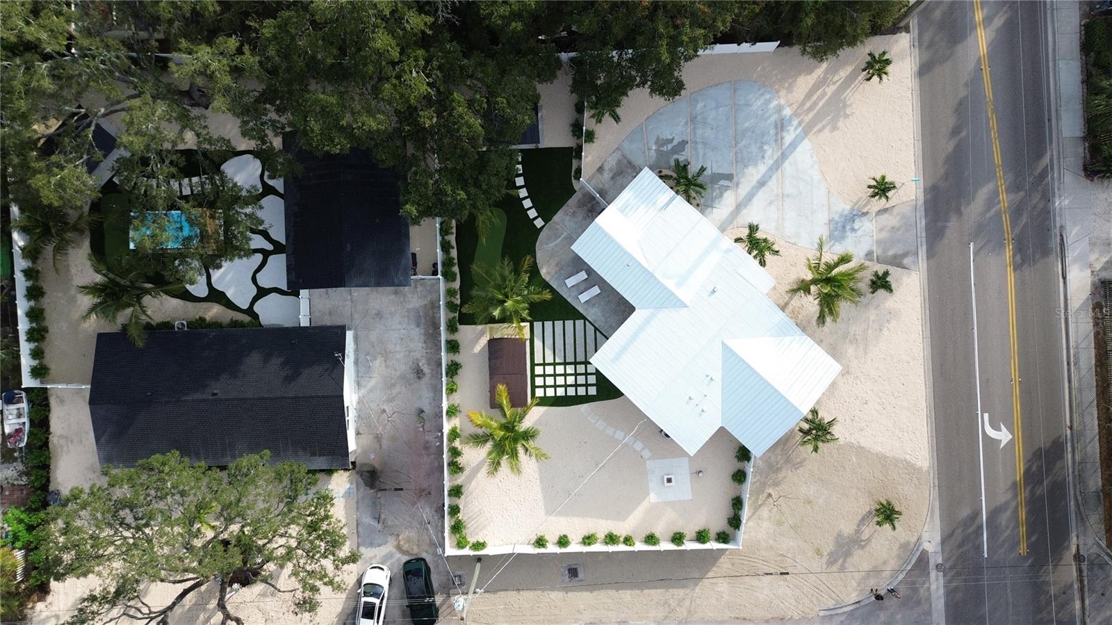 3724 9TH AVE W