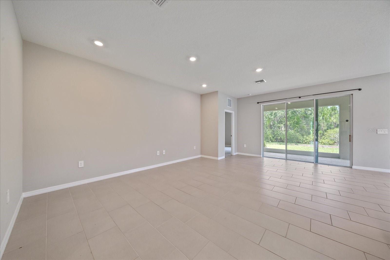 2168 MIDNIGHT PEARL DR
