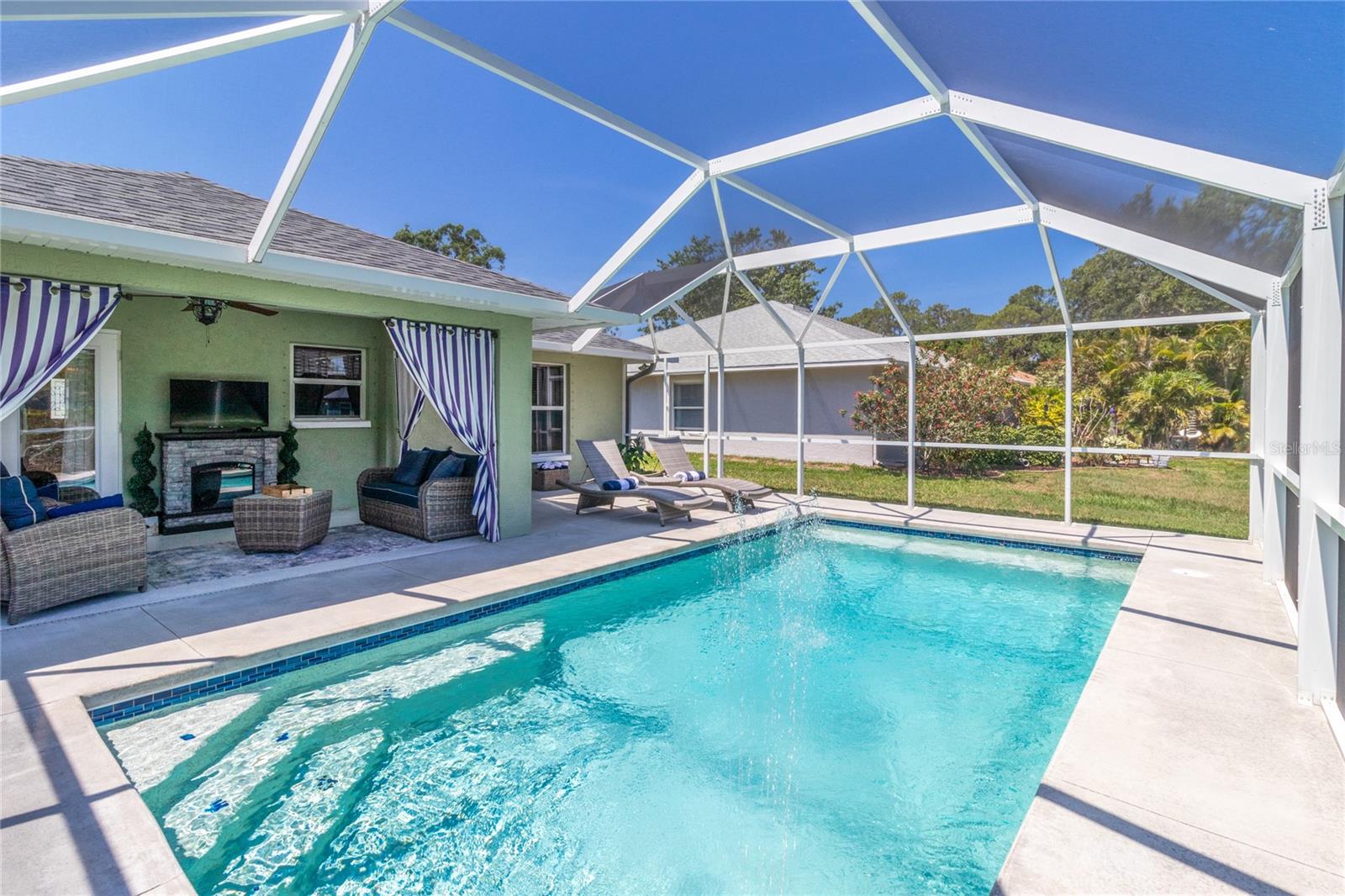 4758 BREEZY PINES BLVD