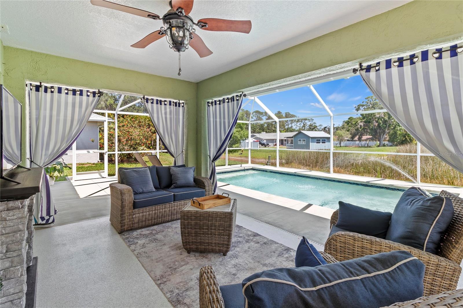 4758 BREEZY PINES BLVD