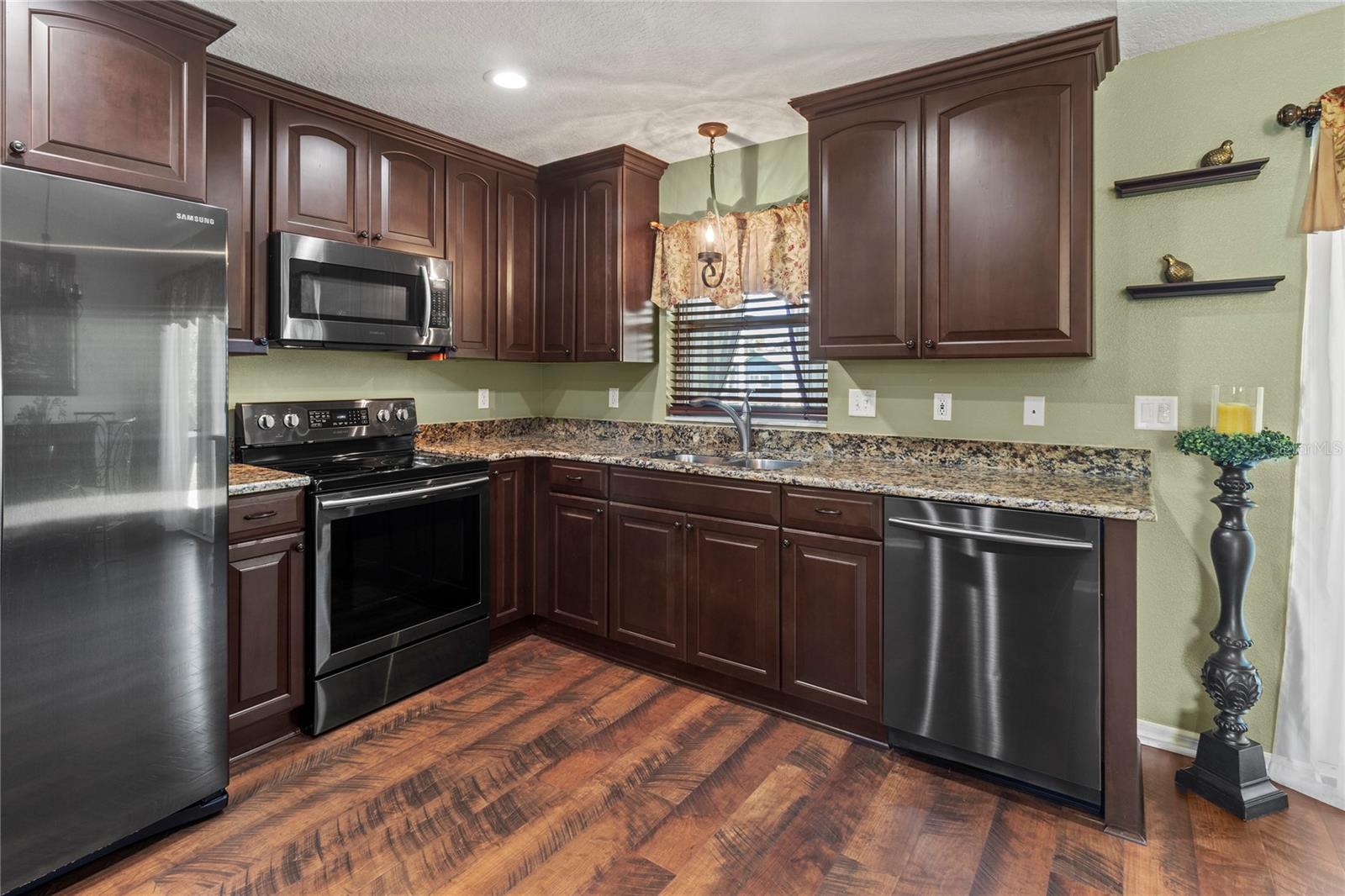 4758 BREEZY PINES BLVD