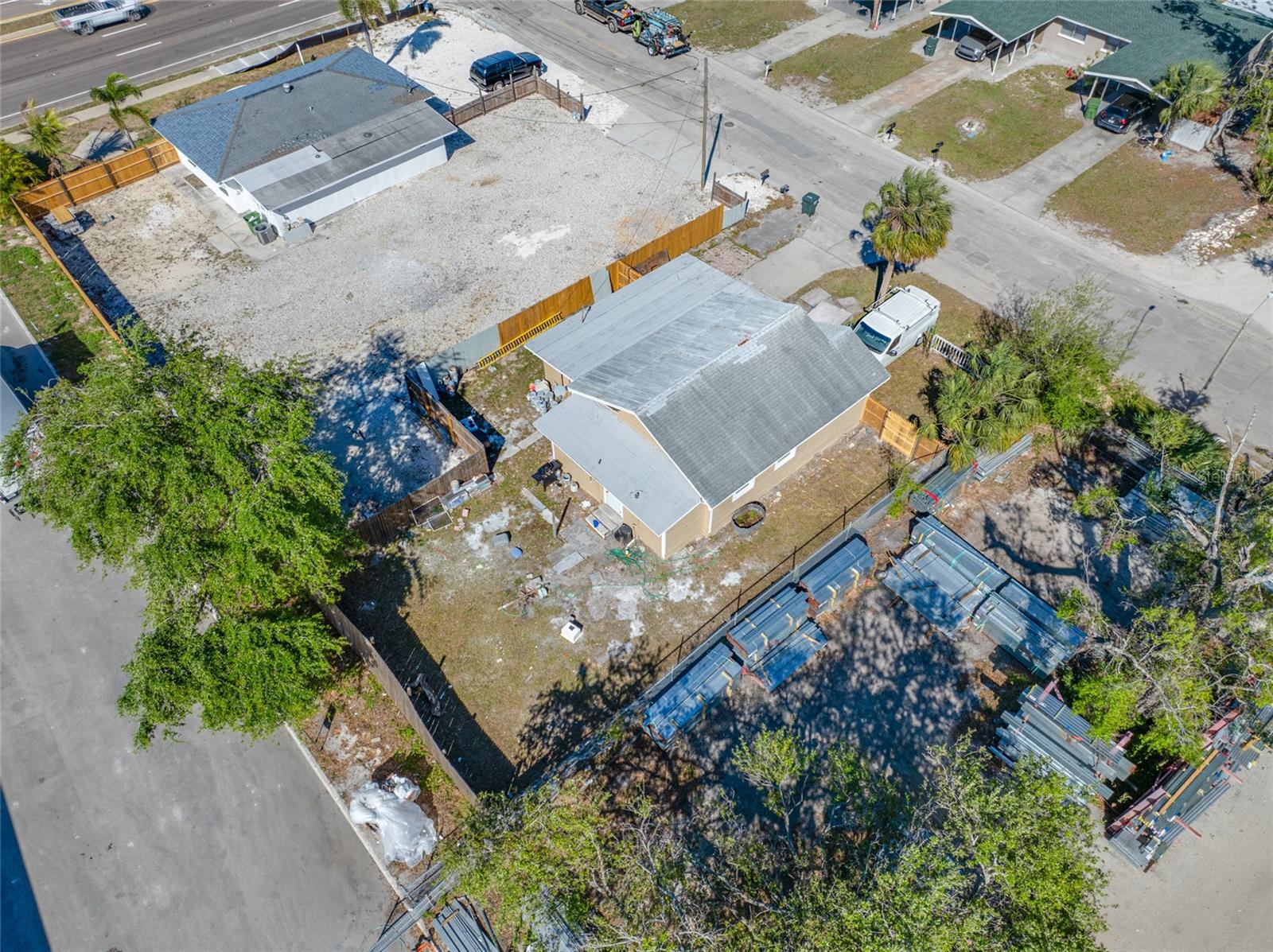 2520 MANATEE AVE E