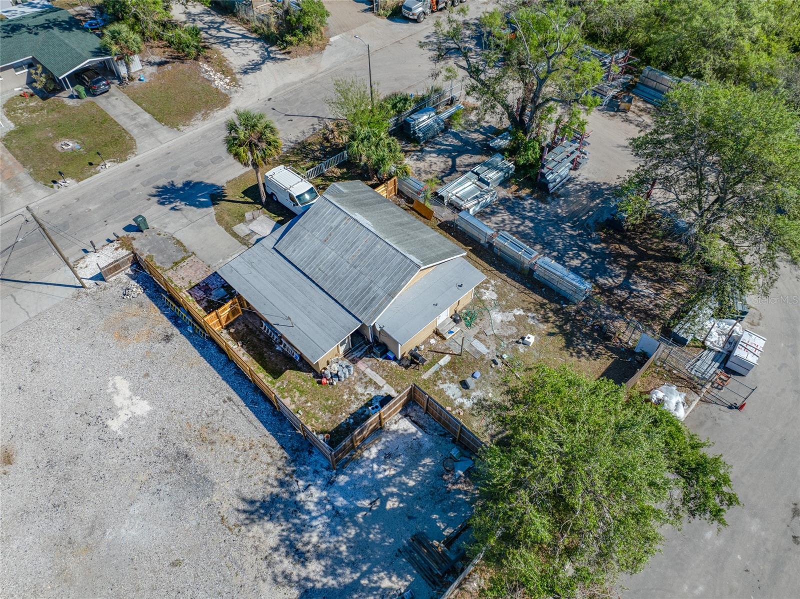 2520 MANATEE AVE E