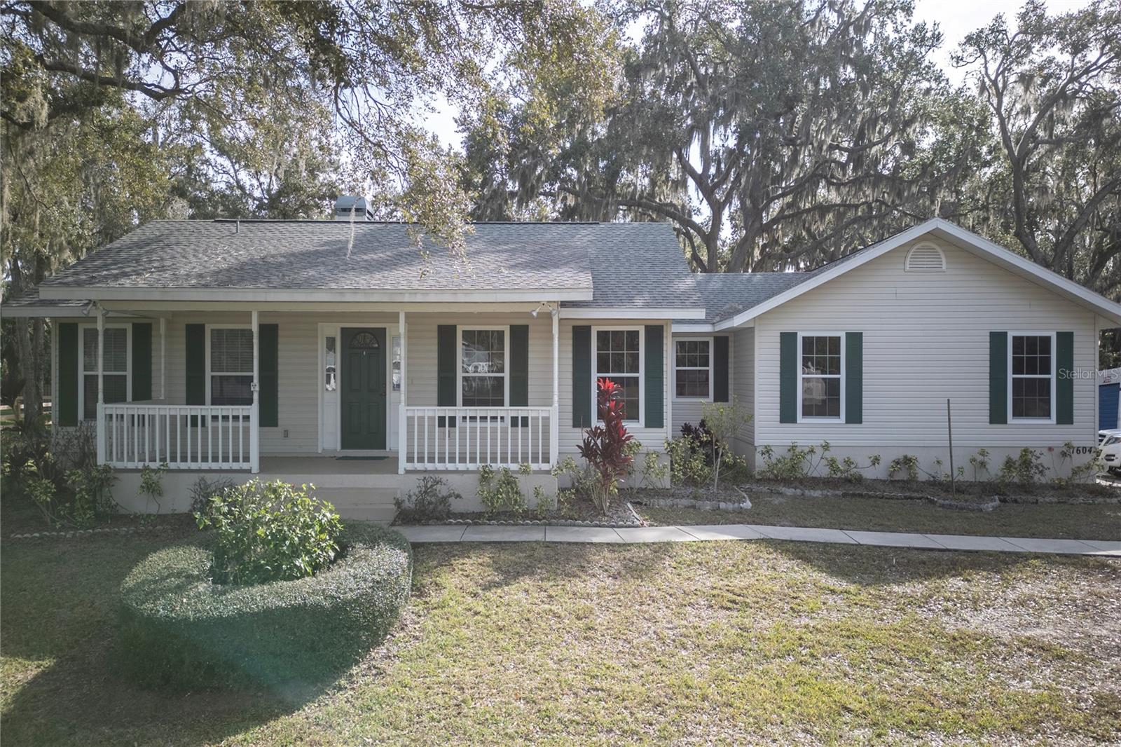1604 53RD (AKA ARLYE RD) ST E