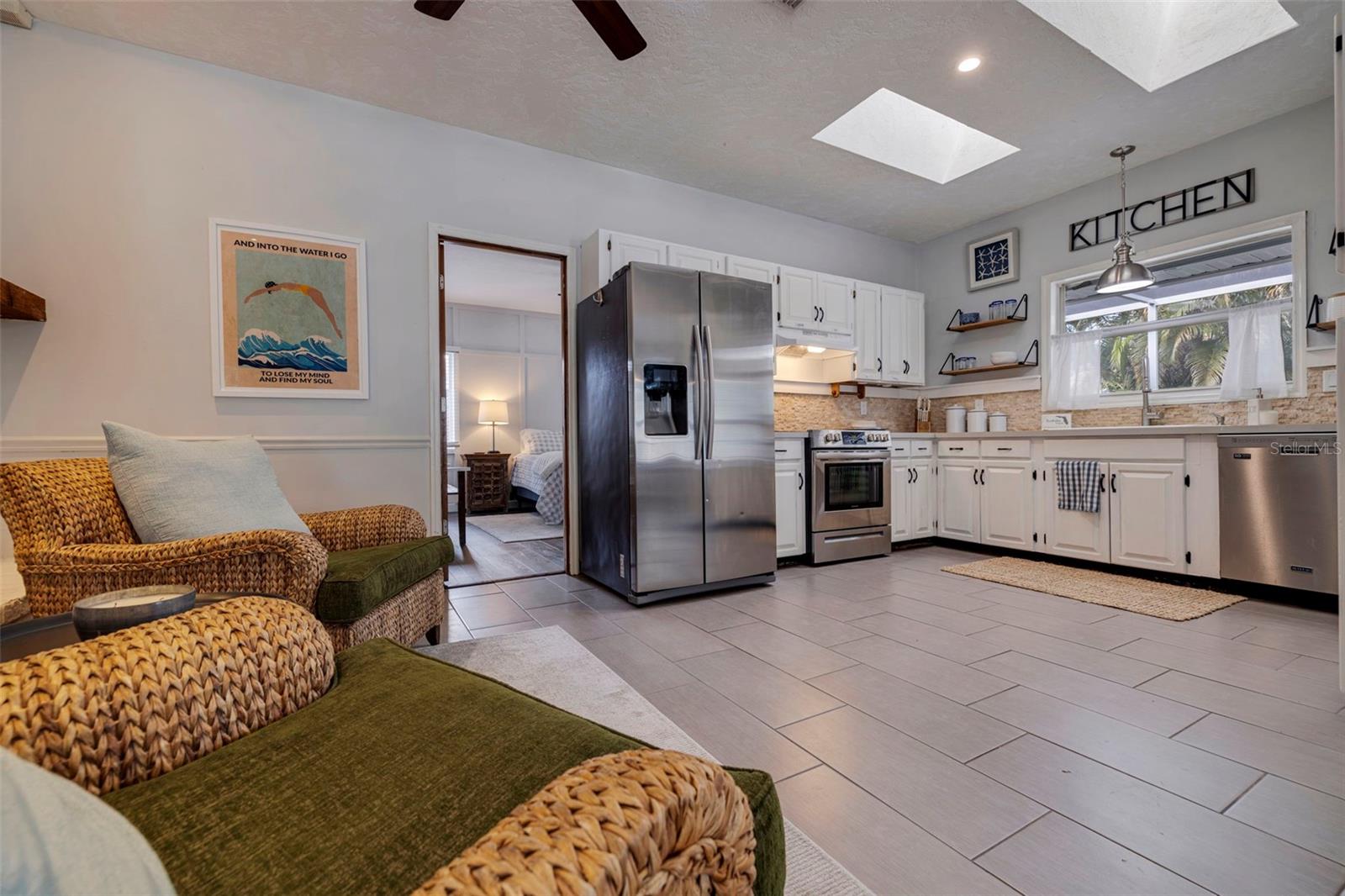 4008 15TH AVE W
