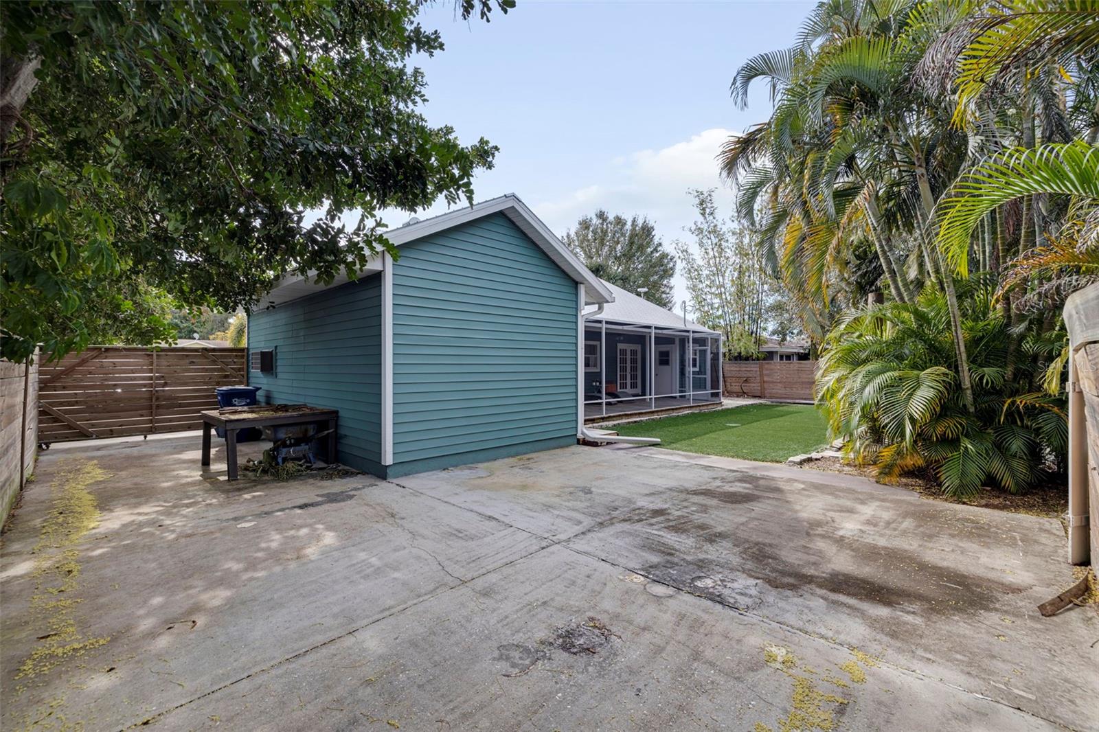4008 15TH AVE W