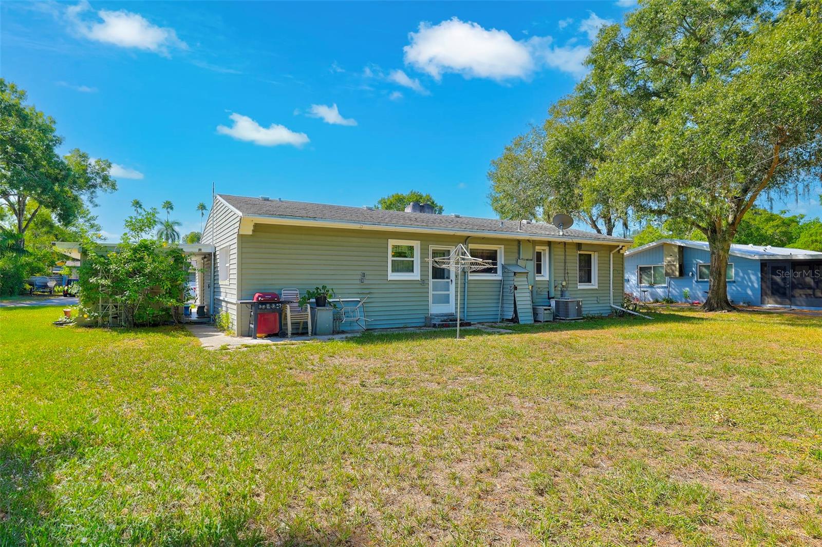 2506 15TH AVE W