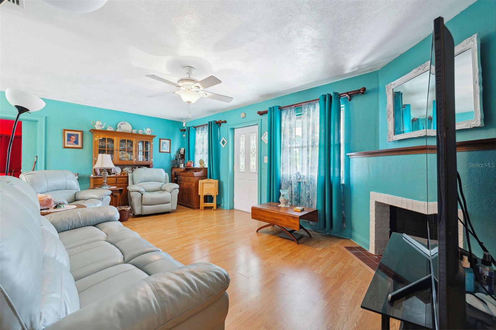 2506 15TH AVE W