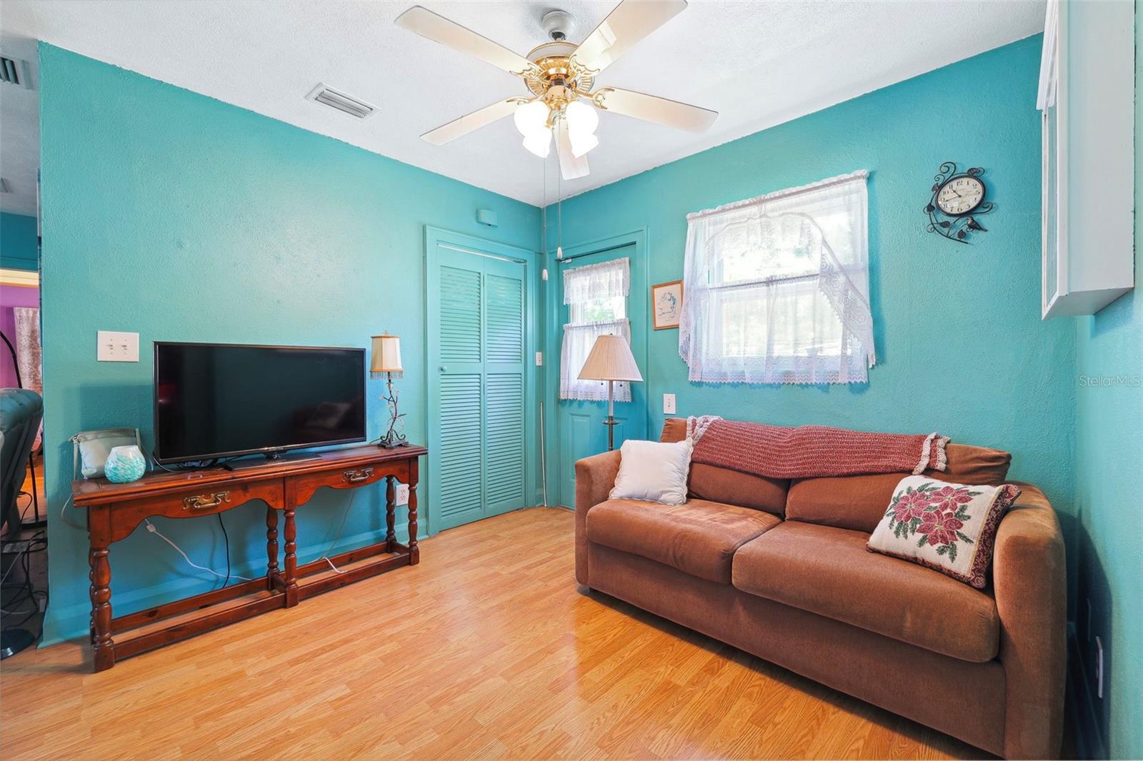 2506 15TH AVE W