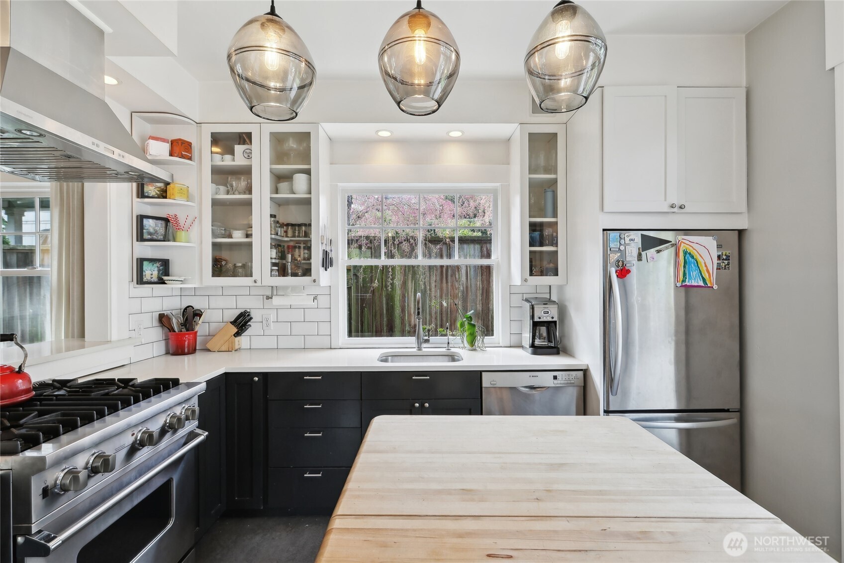 3141 Broadway E