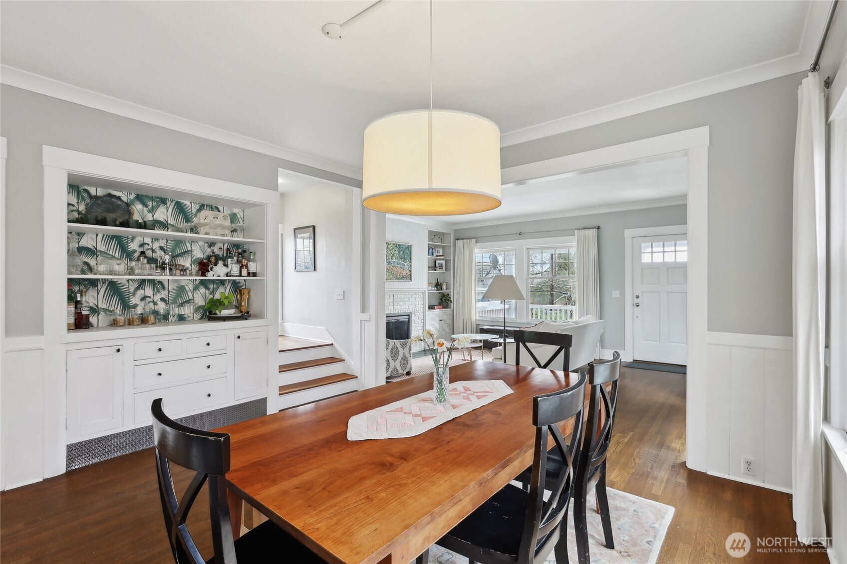 3141 Broadway E