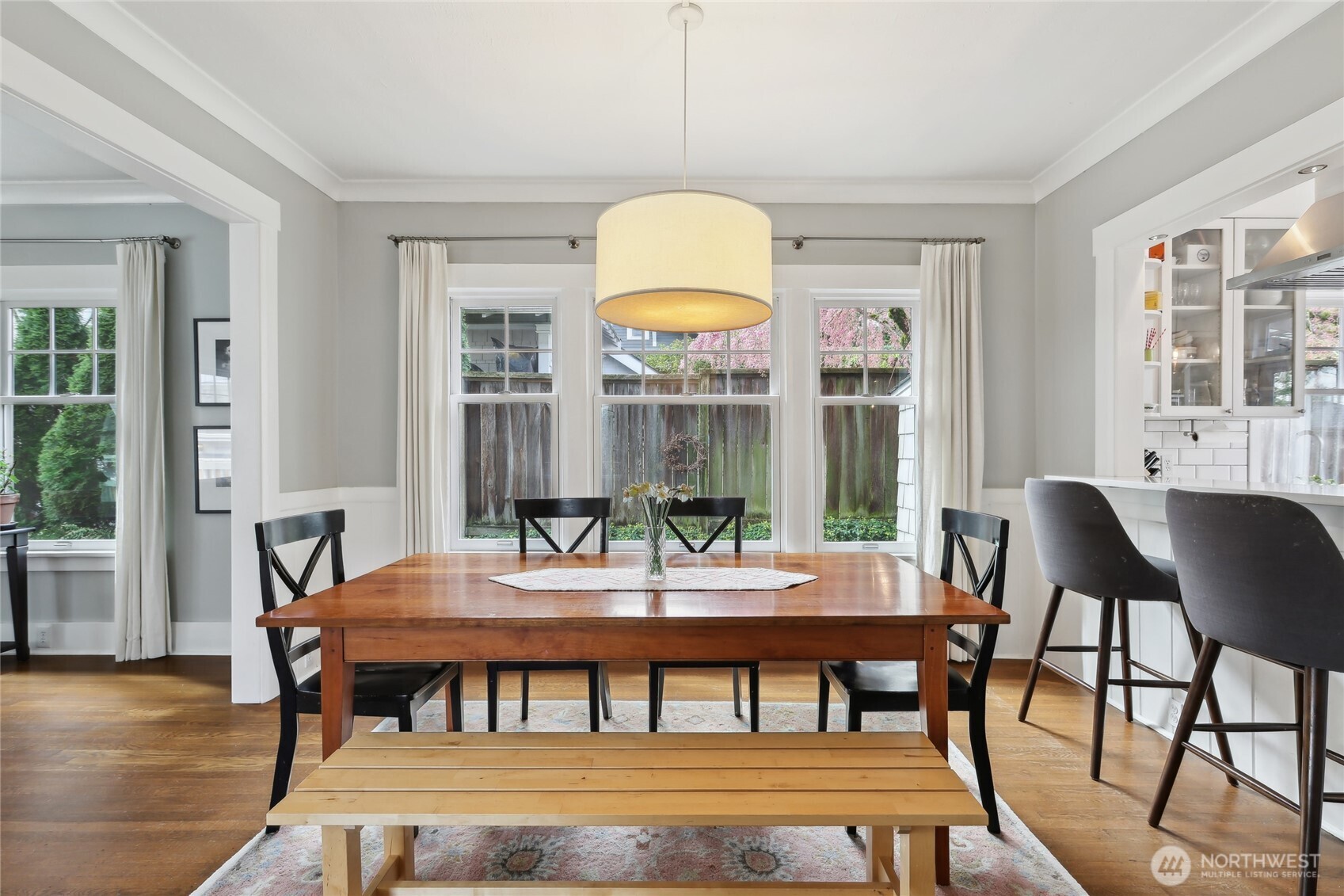 3141 Broadway E