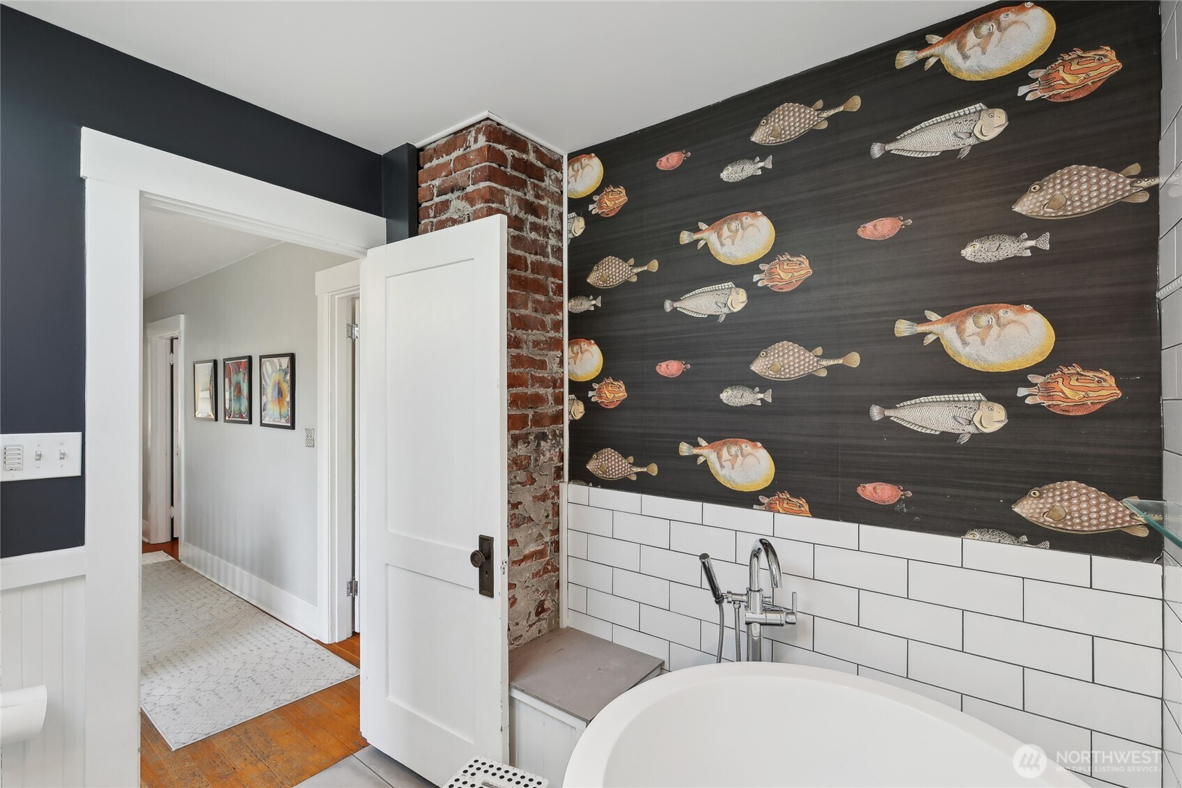 3141 Broadway E
