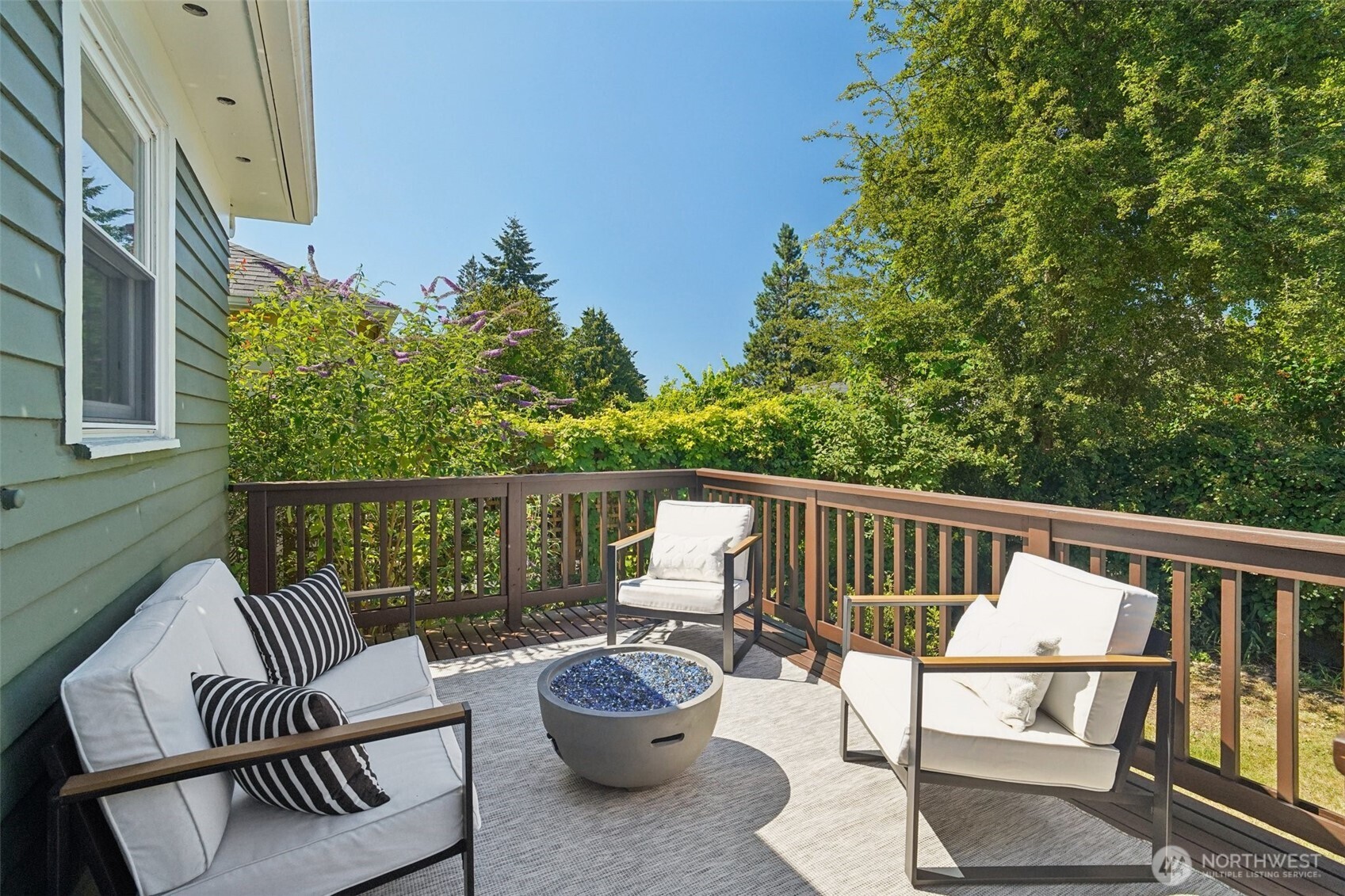 8045 14th Avenue NE