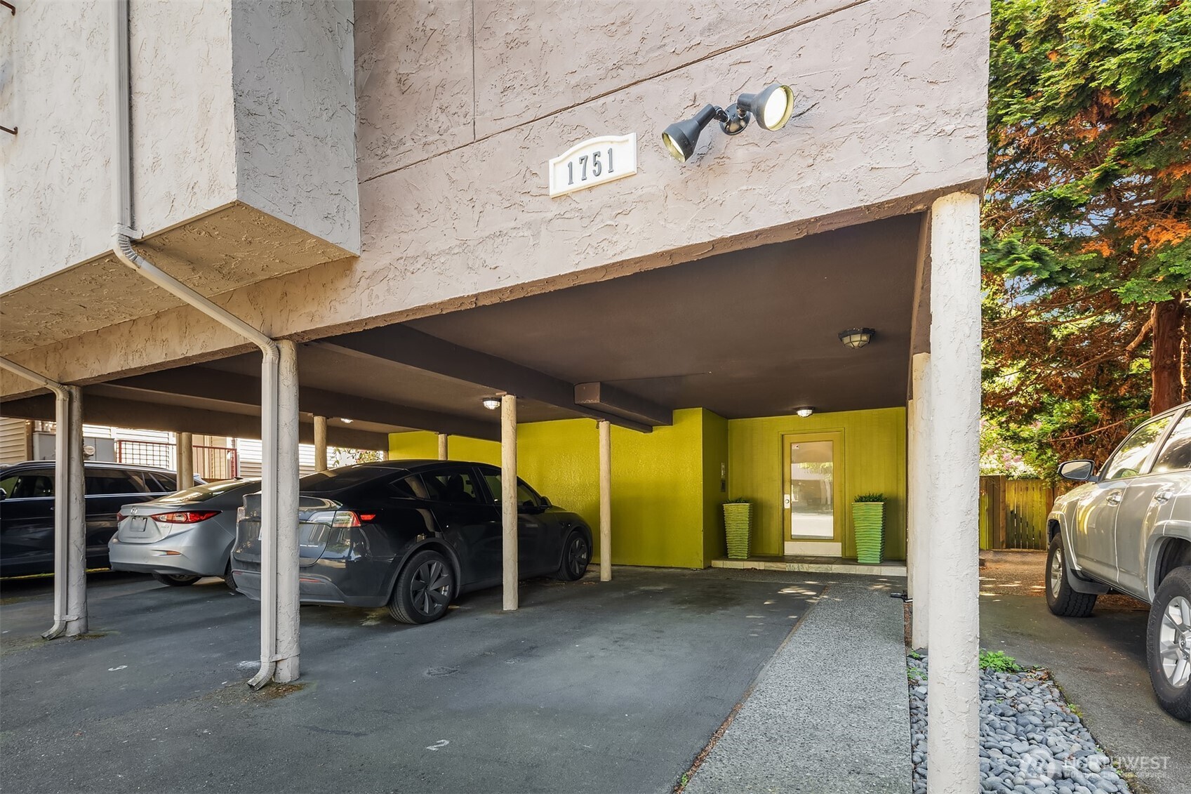1751 NW 58th Street Unit: 4