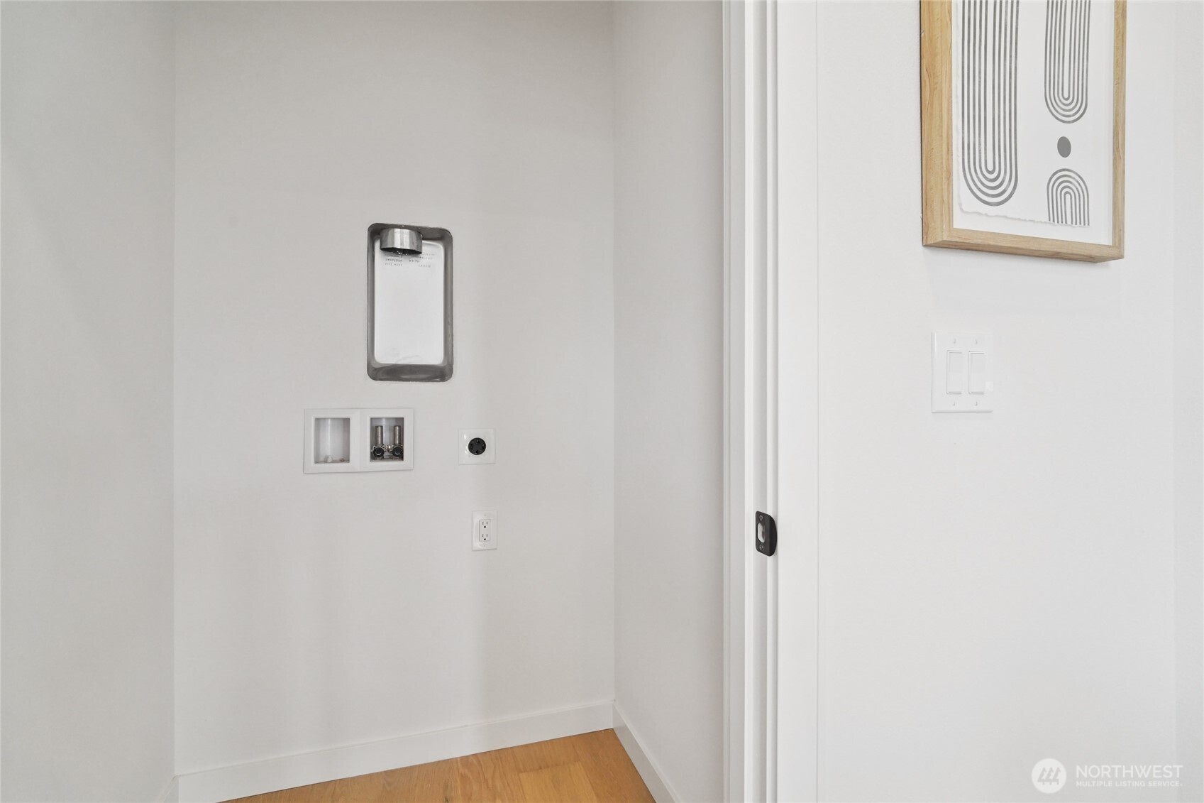 8227 Latona Avenue NE