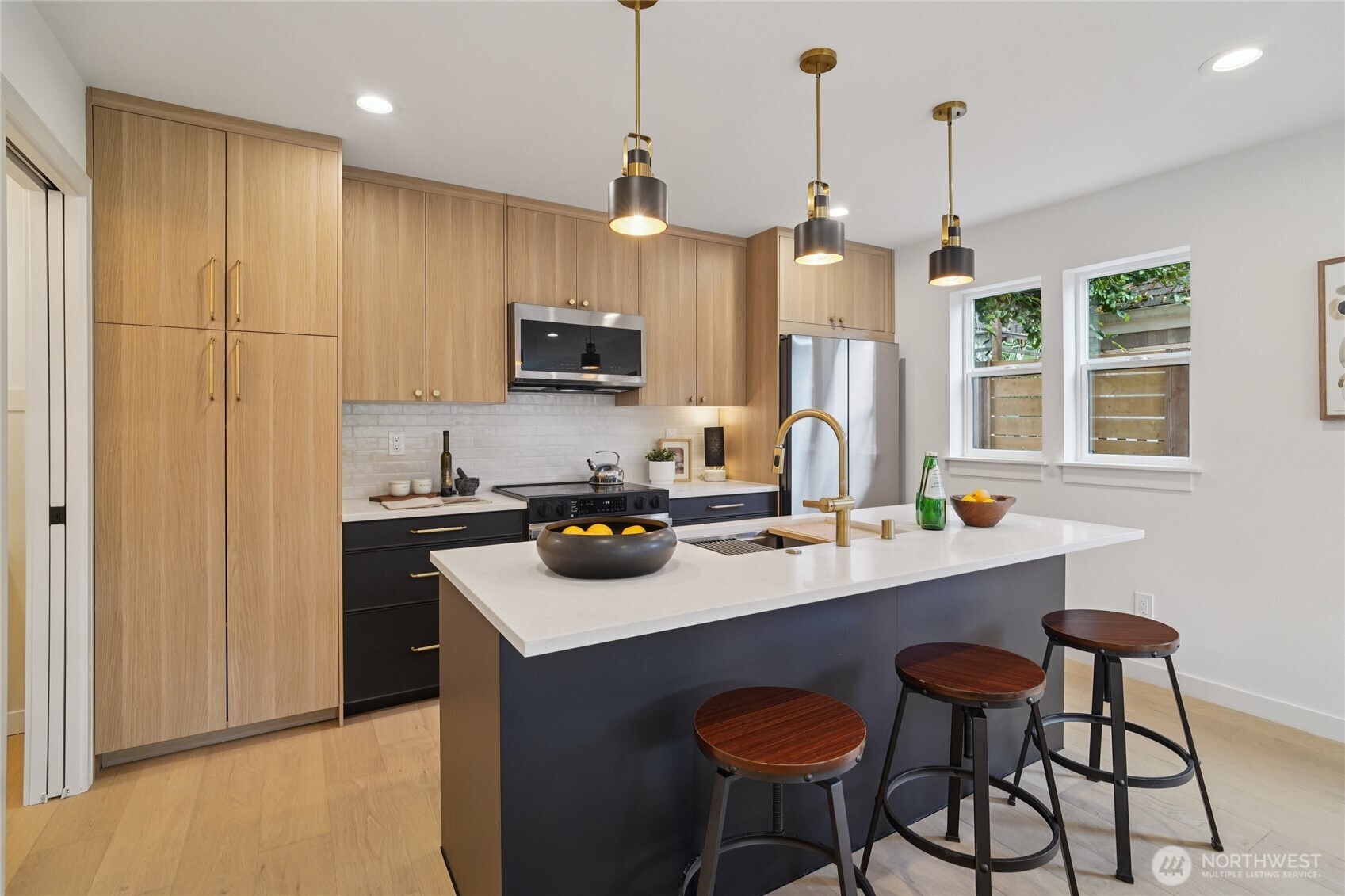 8227 Latona Avenue NE