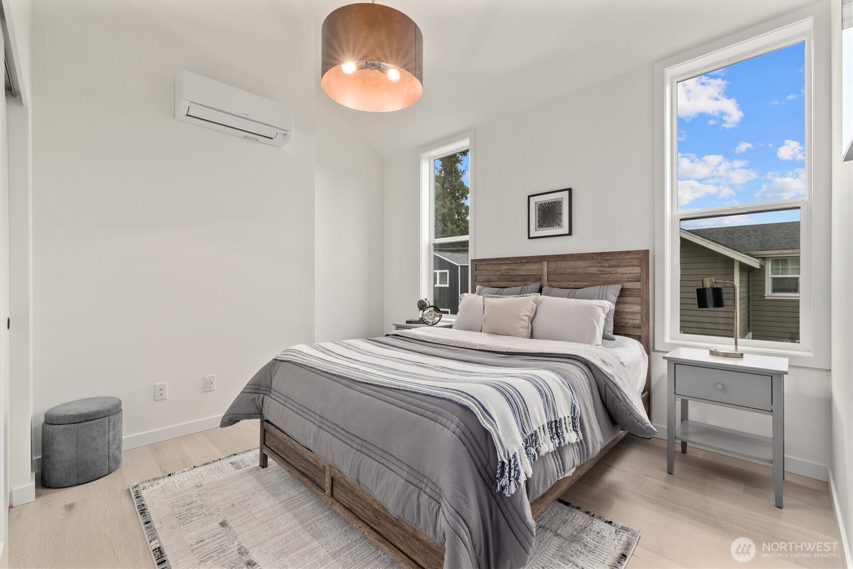 3436 33rd Avenue W Unit: 1