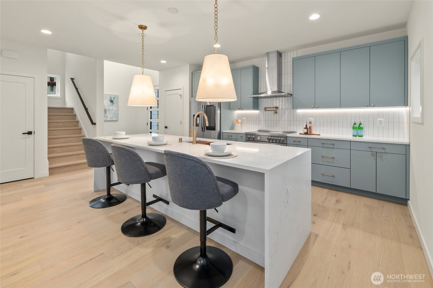 3436 33rd Avenue W Unit: 1