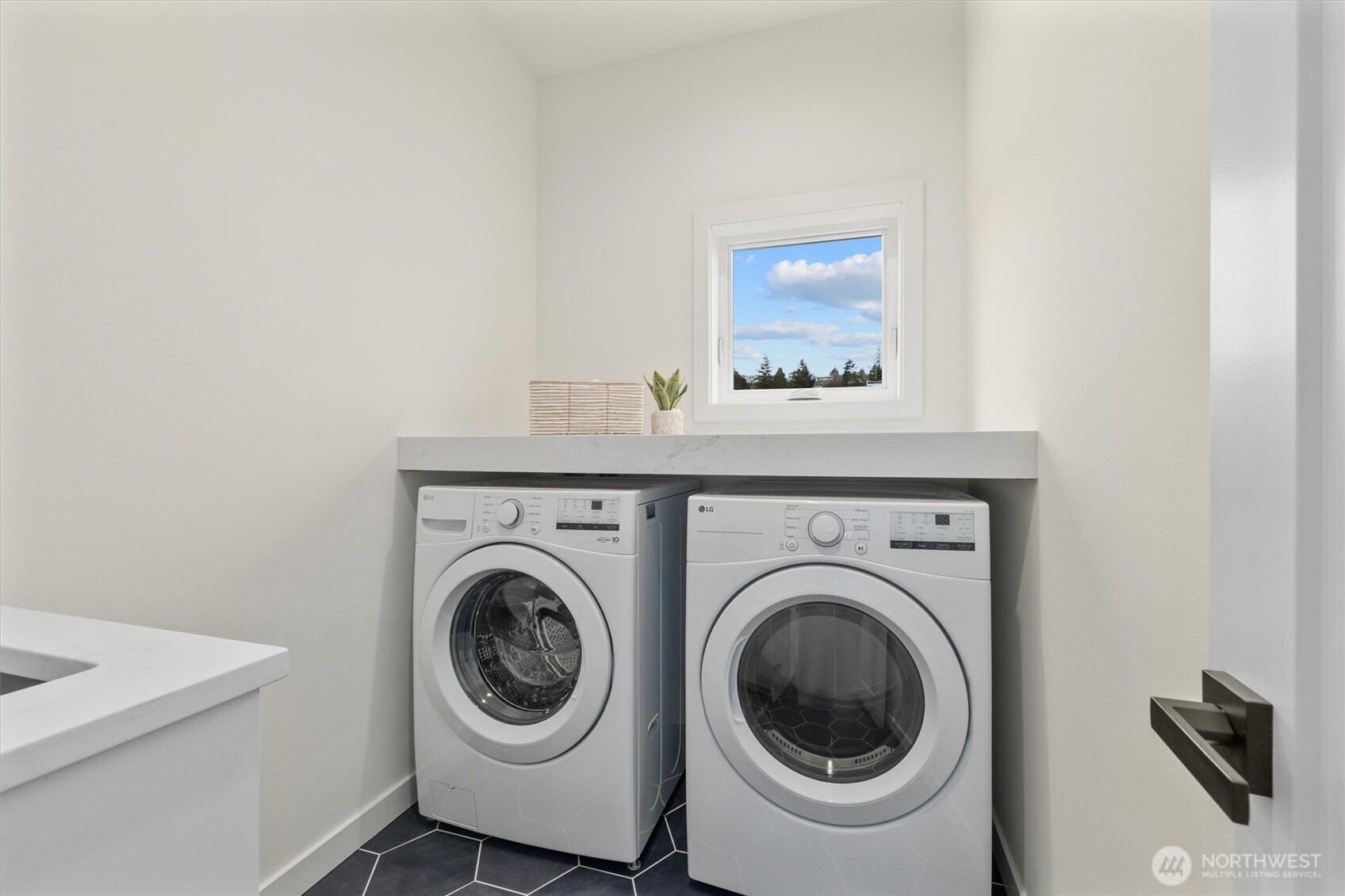 3436 33rd Avenue W Unit: 1