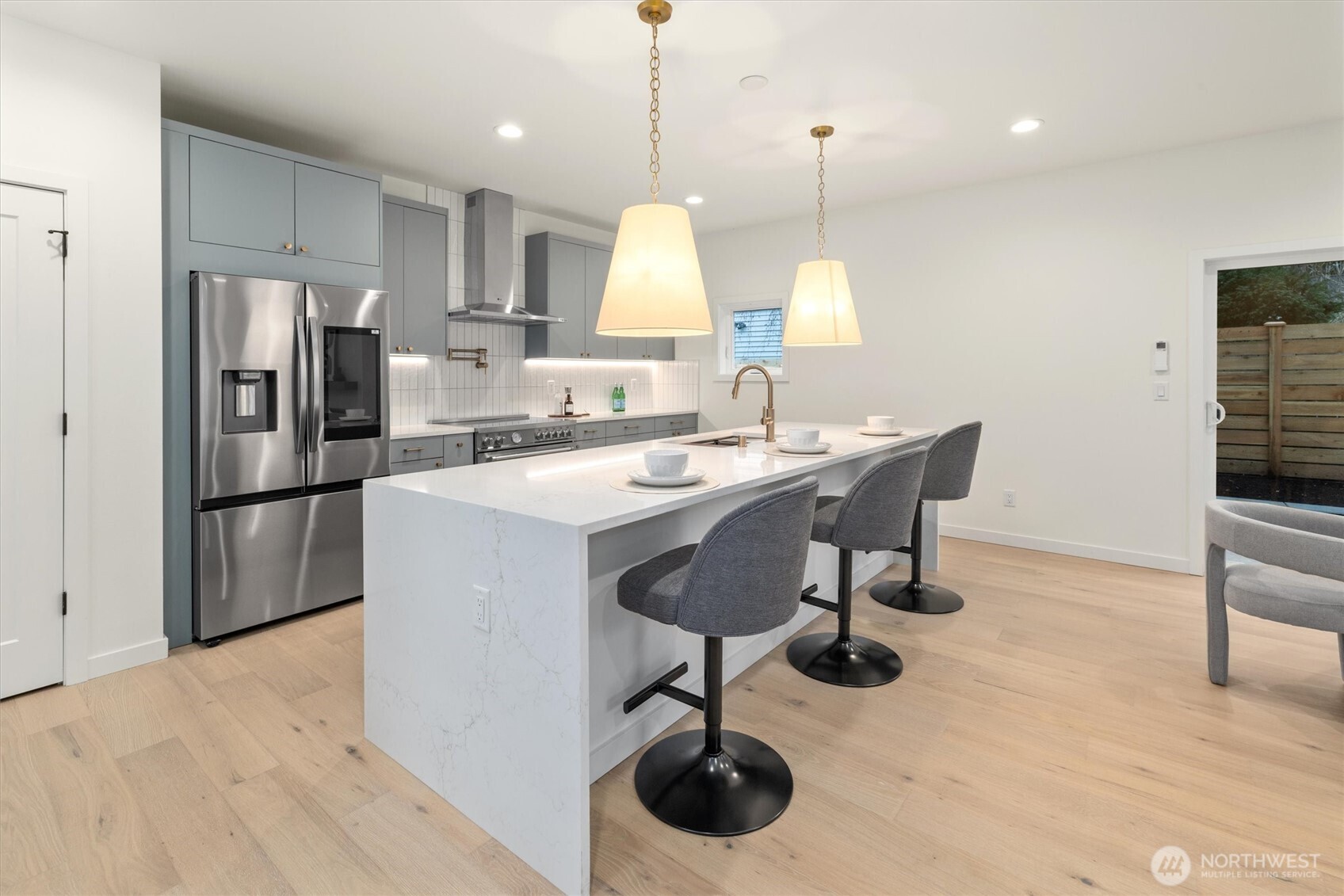 3436 33rd Avenue W Unit: 1