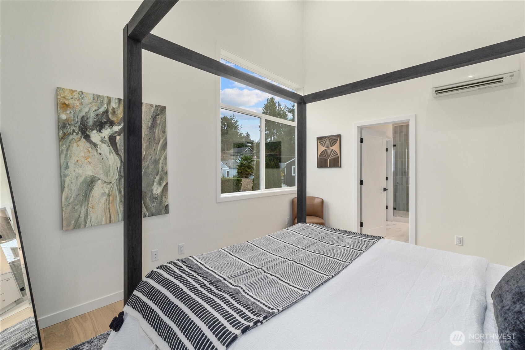 3436 33rd Avenue W Unit: 1