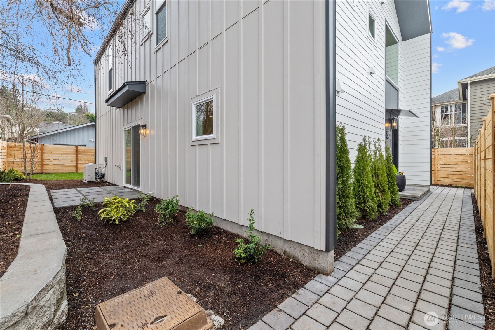 3436 33rd Avenue W Unit: 1