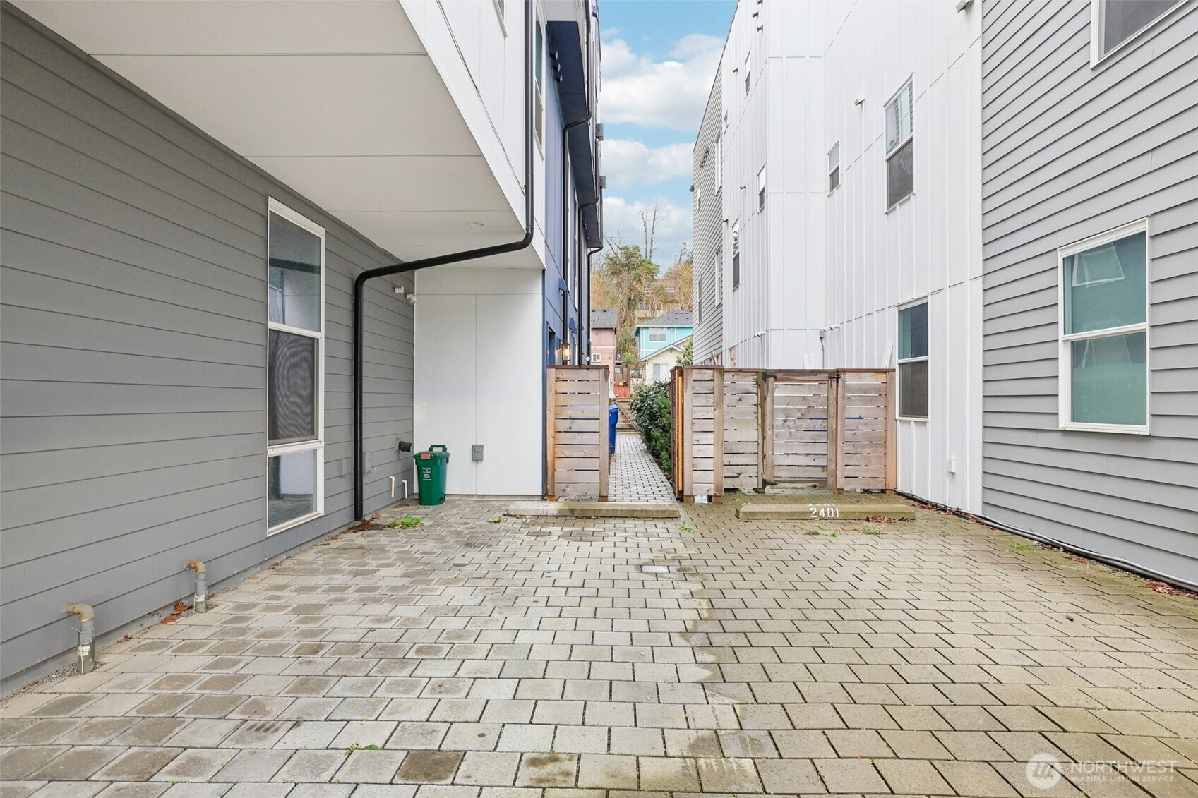 2403 SW Edmunds Street