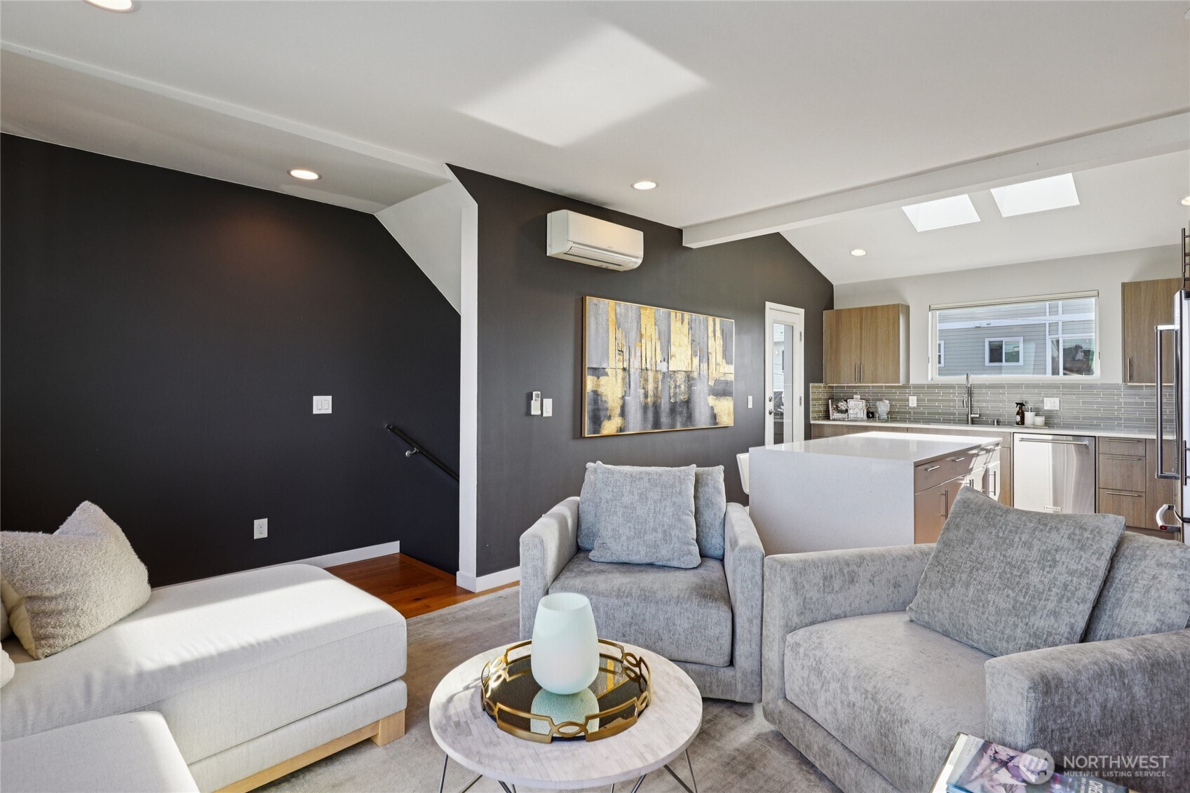 1230 W Emerson Street