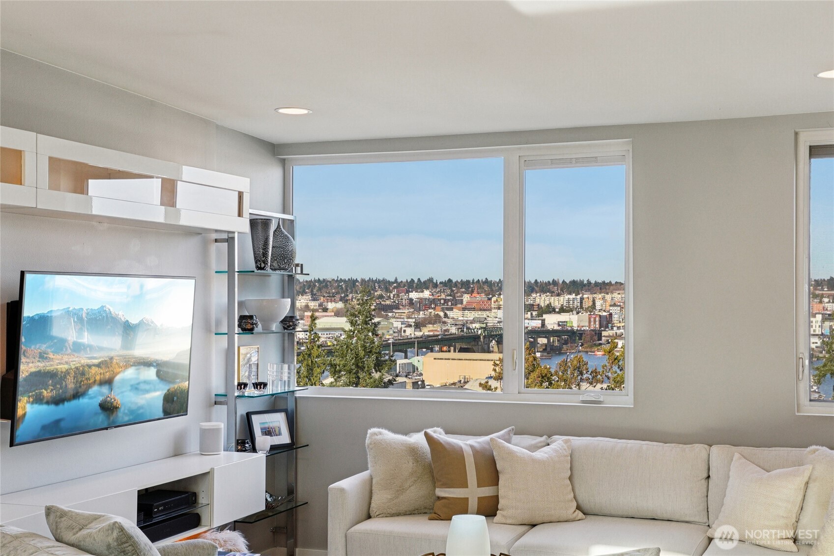 1230 W Emerson Street