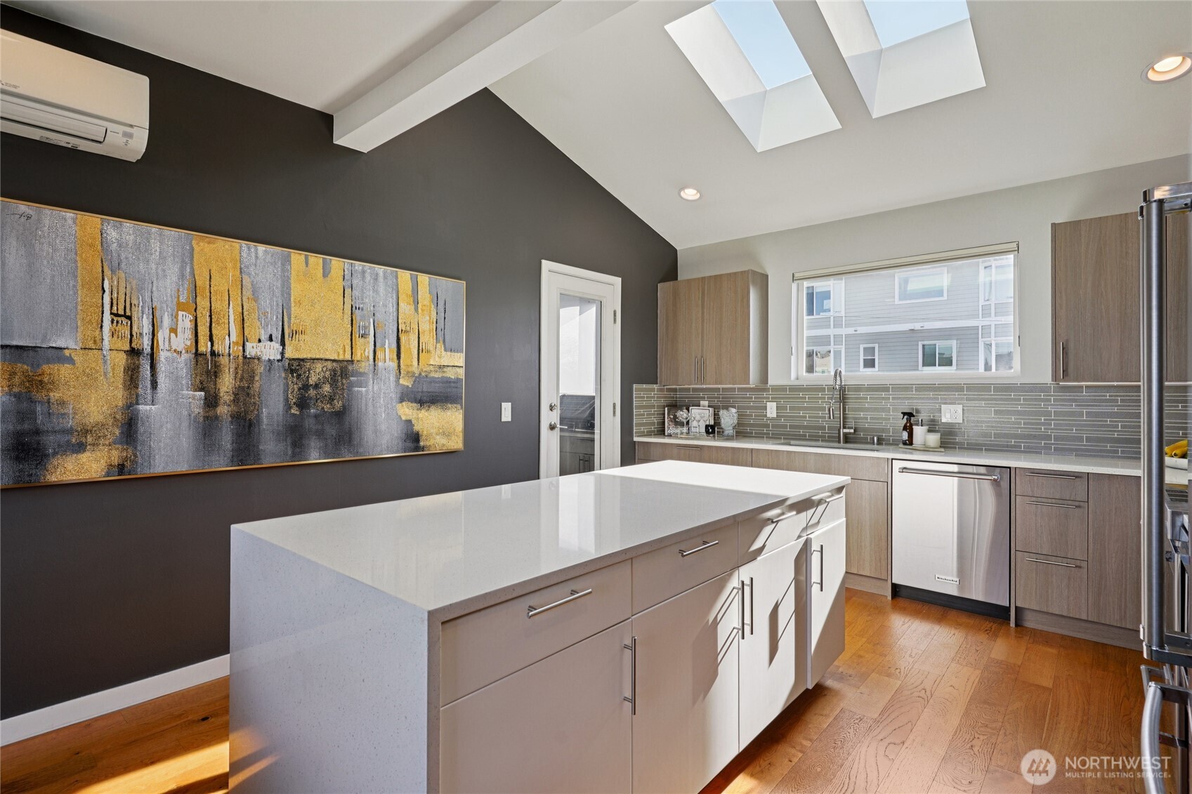 1230 W Emerson Street