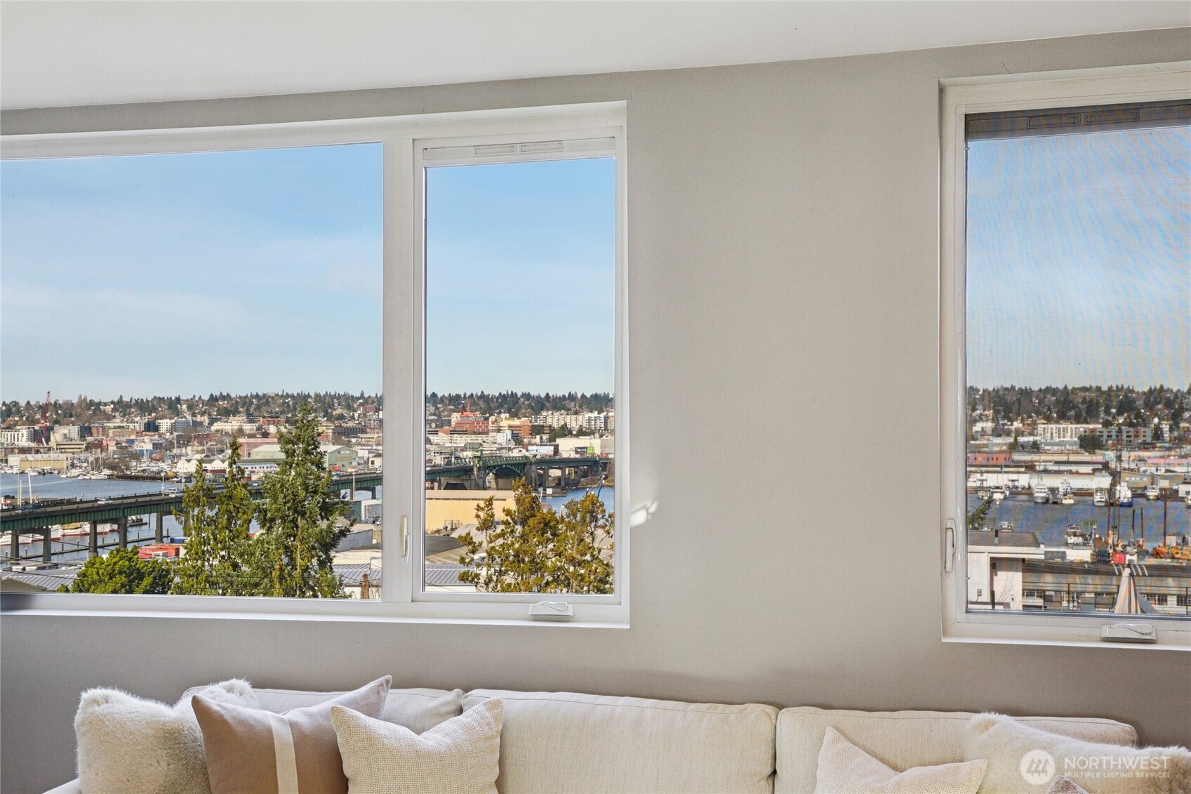 1230 W Emerson Street