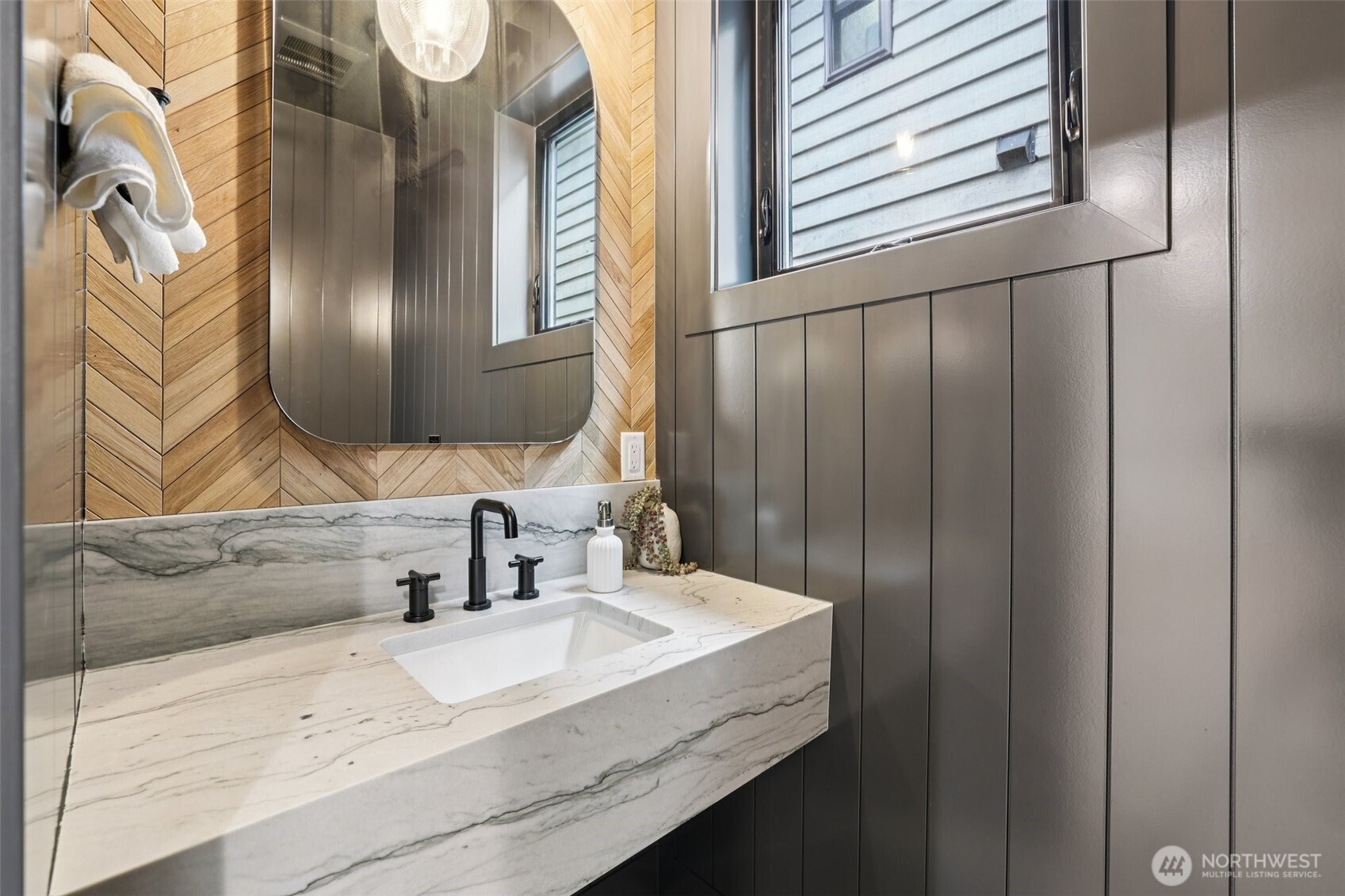 3714 Bagley Avenue N