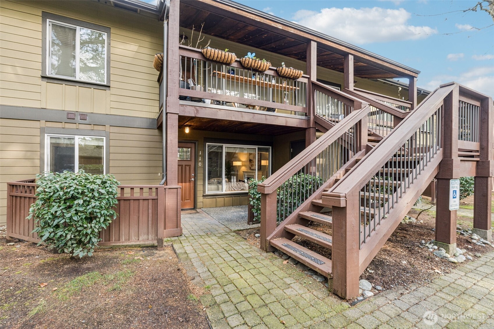 21305 48th Avenue W Unit: B110