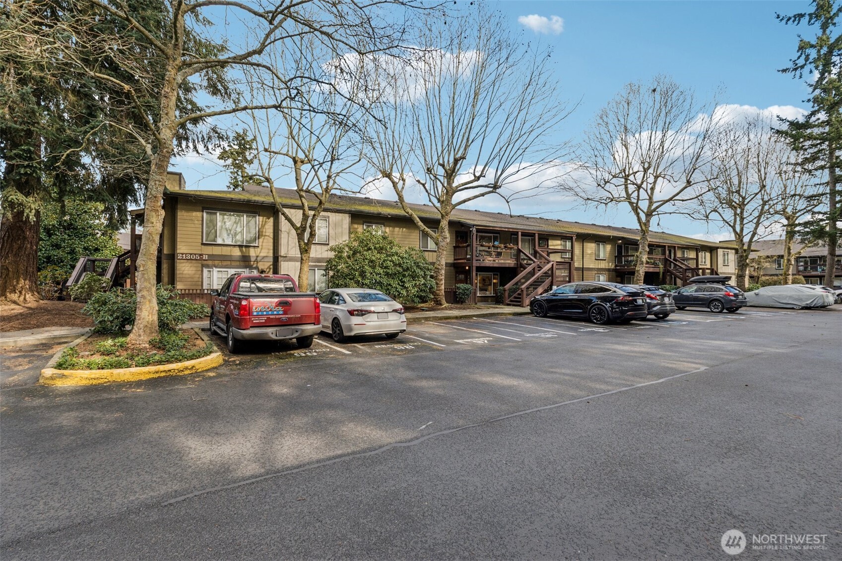 21305 48th Avenue W Unit: B110