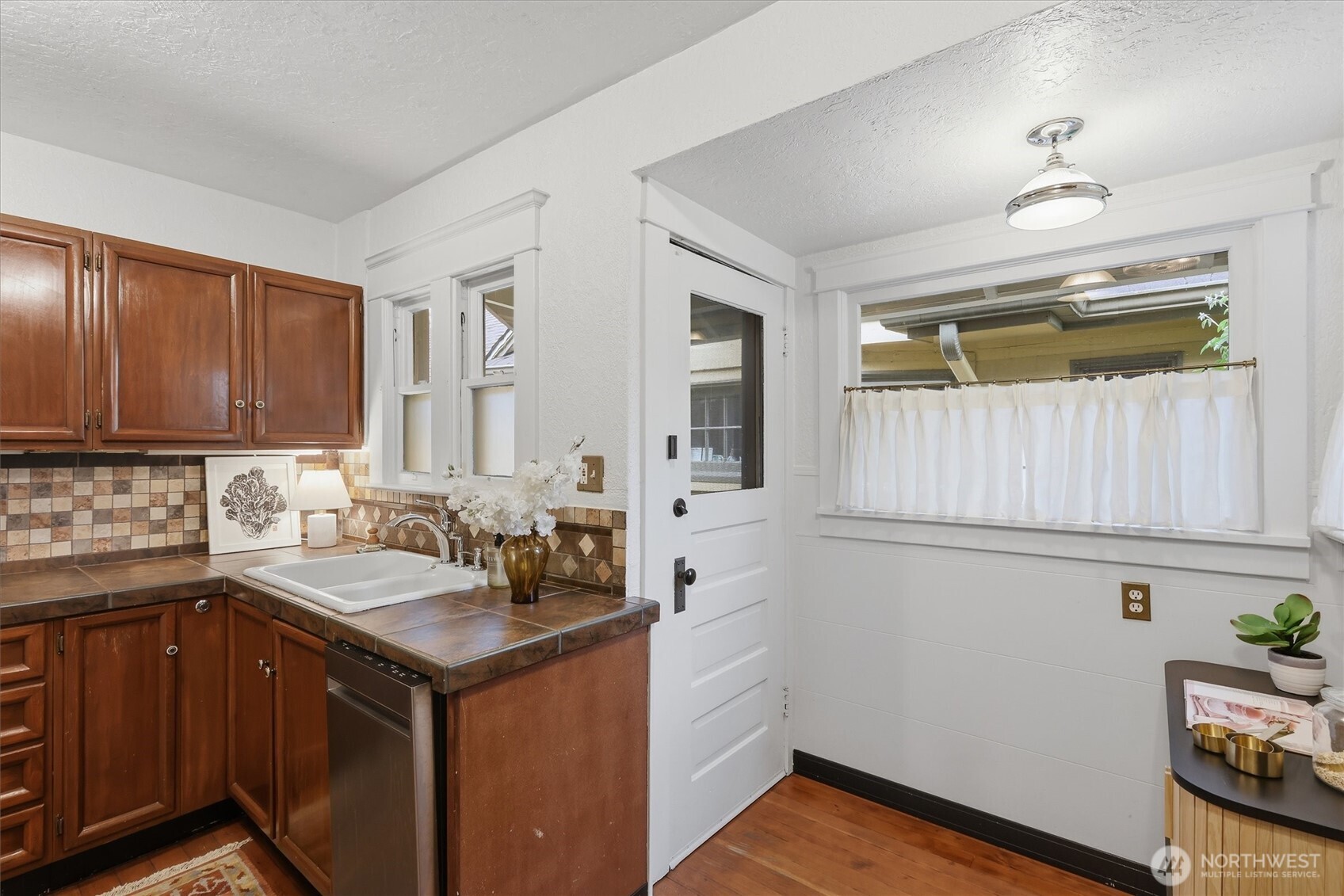 924 N 75th Street