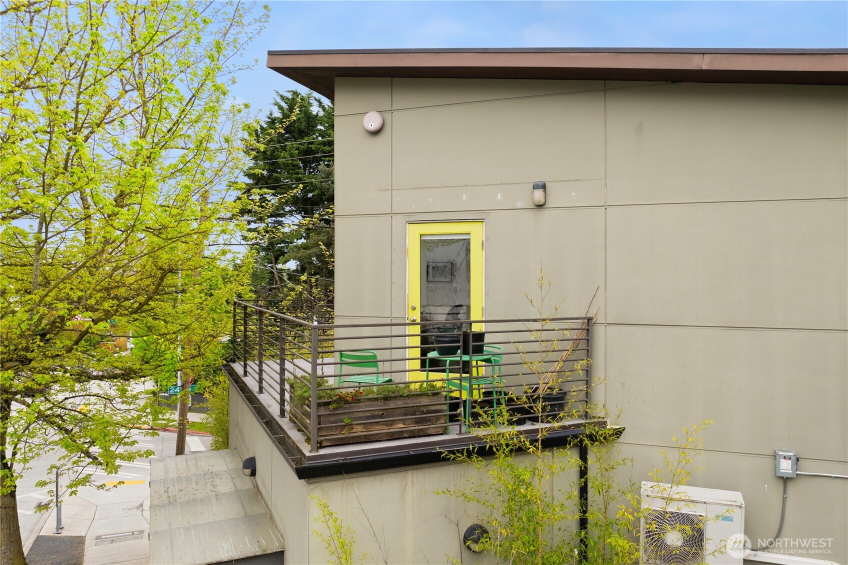 2331 E Madison Street