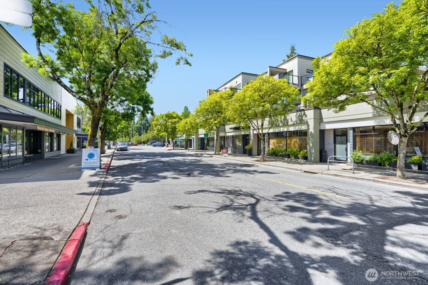 317 Lakeside Avenue S Unit: 3