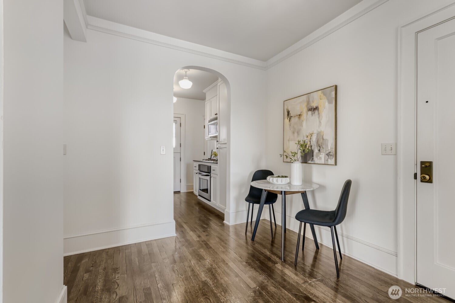 317 Lakeside Avenue S Unit: 3