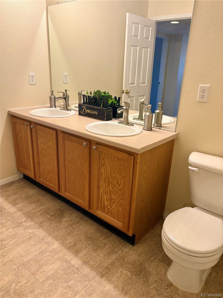 3002 W Elizabeth Street Unit: 15F