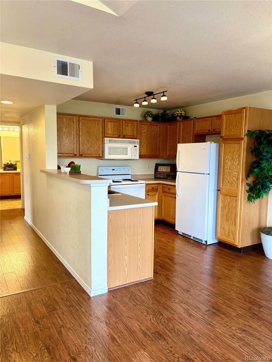 3002 W Elizabeth Street Unit: 15F