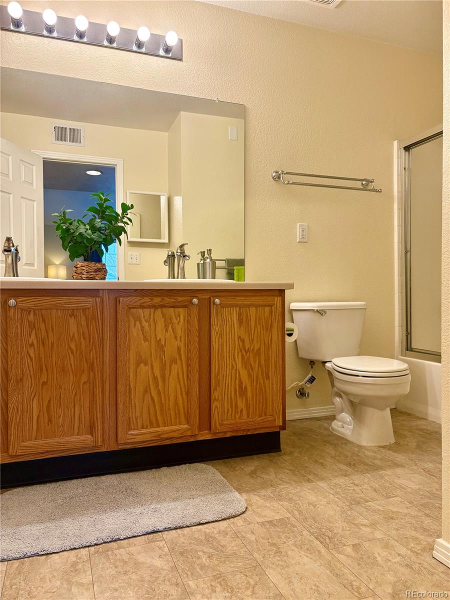 3002 W Elizabeth Street Unit: 15F