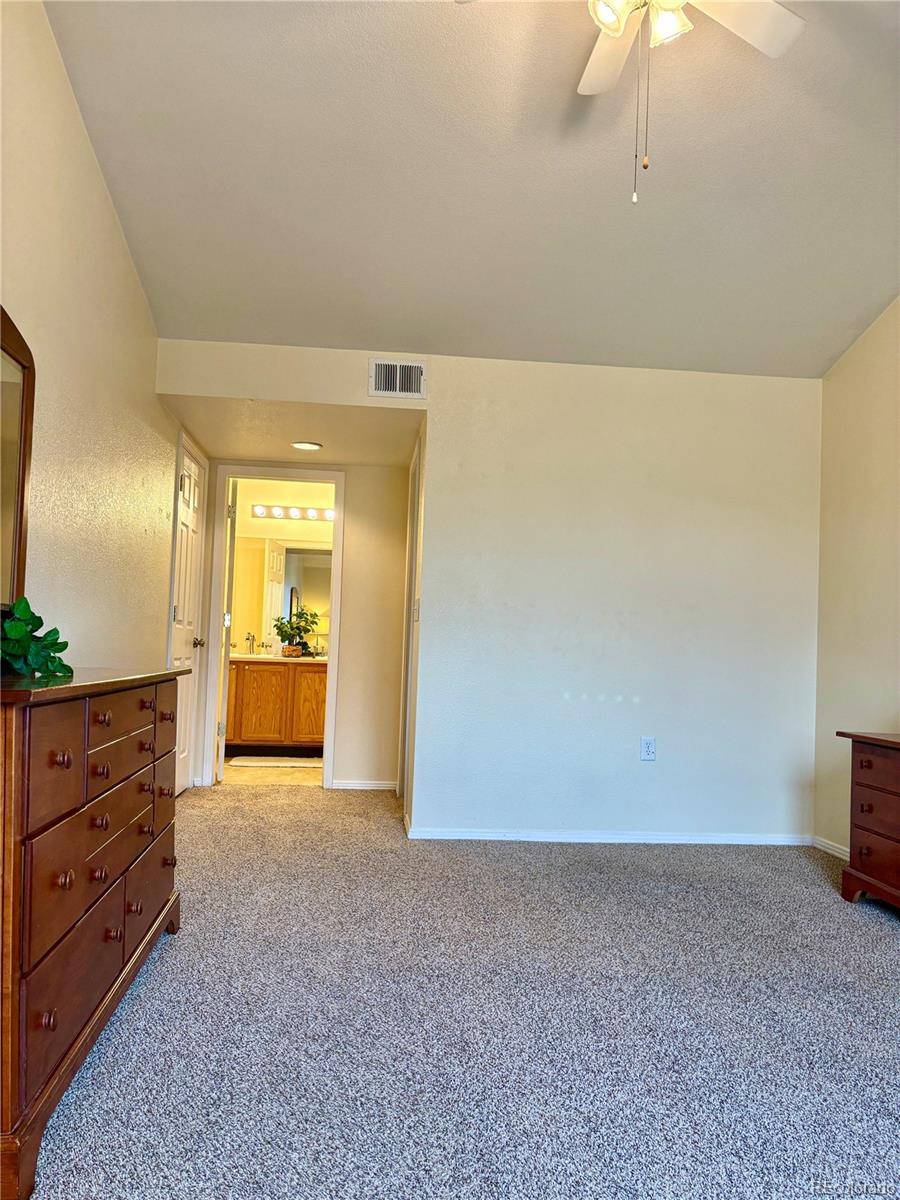 3002 W Elizabeth Street Unit: 15F