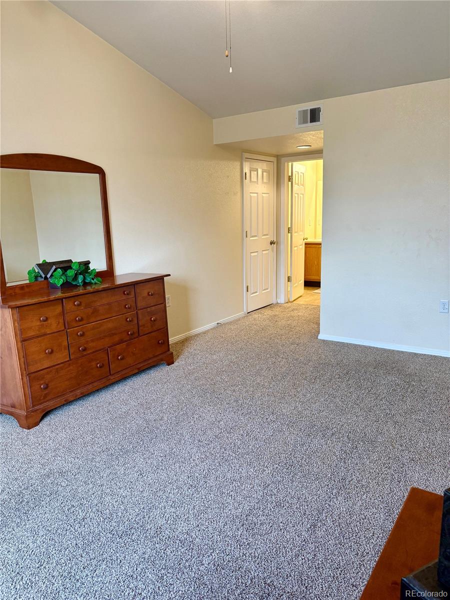 3002 W Elizabeth Street Unit: 15F