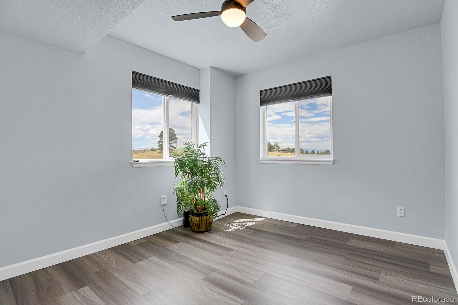 8103 N Saguaro Ridge Road