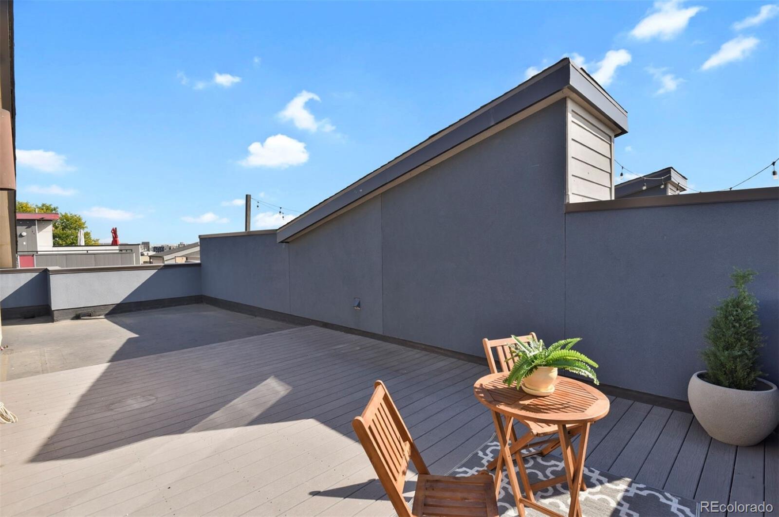3520 W 17th Avenue